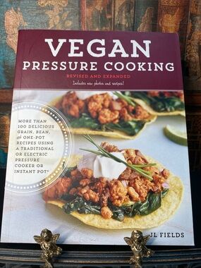 3📚/$25 Book -  VEGAN PRESSURE COOKING by Jl Fields